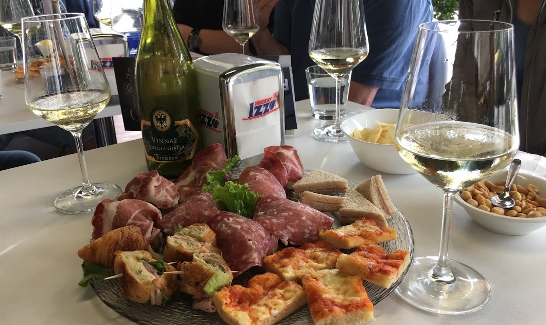 apero bar roma angepasst